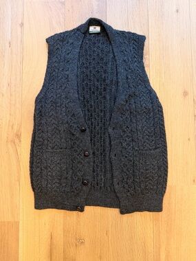 Carraig Donn Ireland Pure New Wool Cable Knit Sweater Vest XL Gray Aran